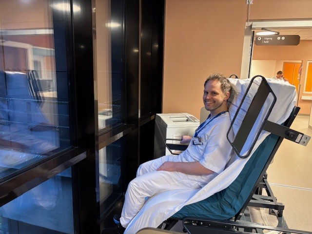 En person i en sykehusseng