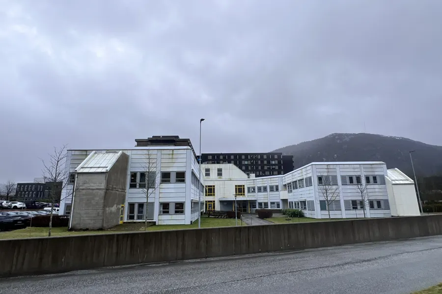 Ei gruppe bygningar