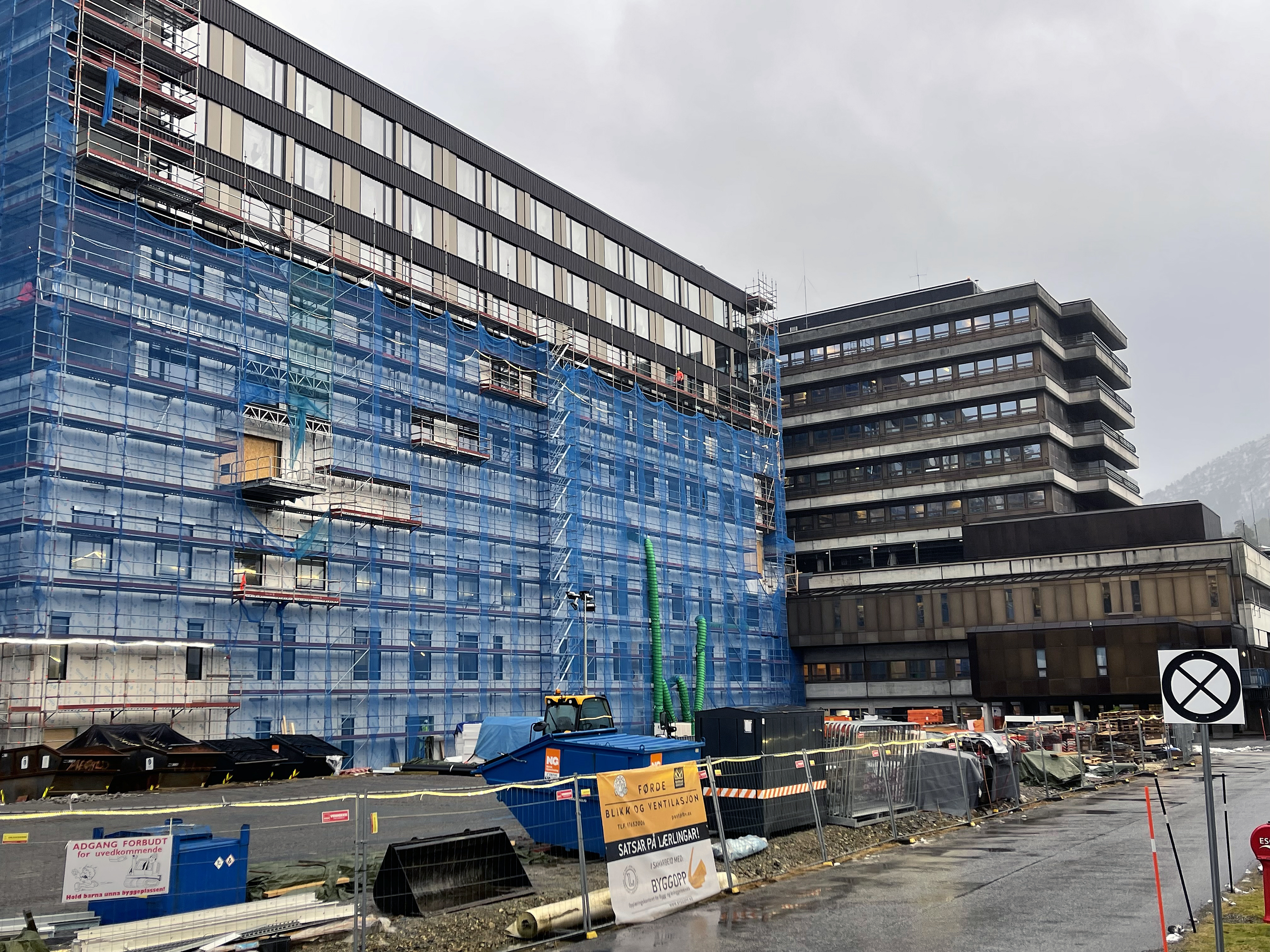 Bilde av nybygget ved Førde sentralsykehus.