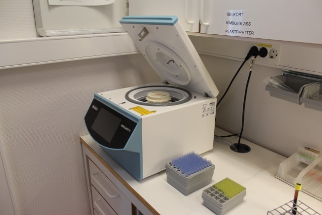 maskin for behandling av blodprøver