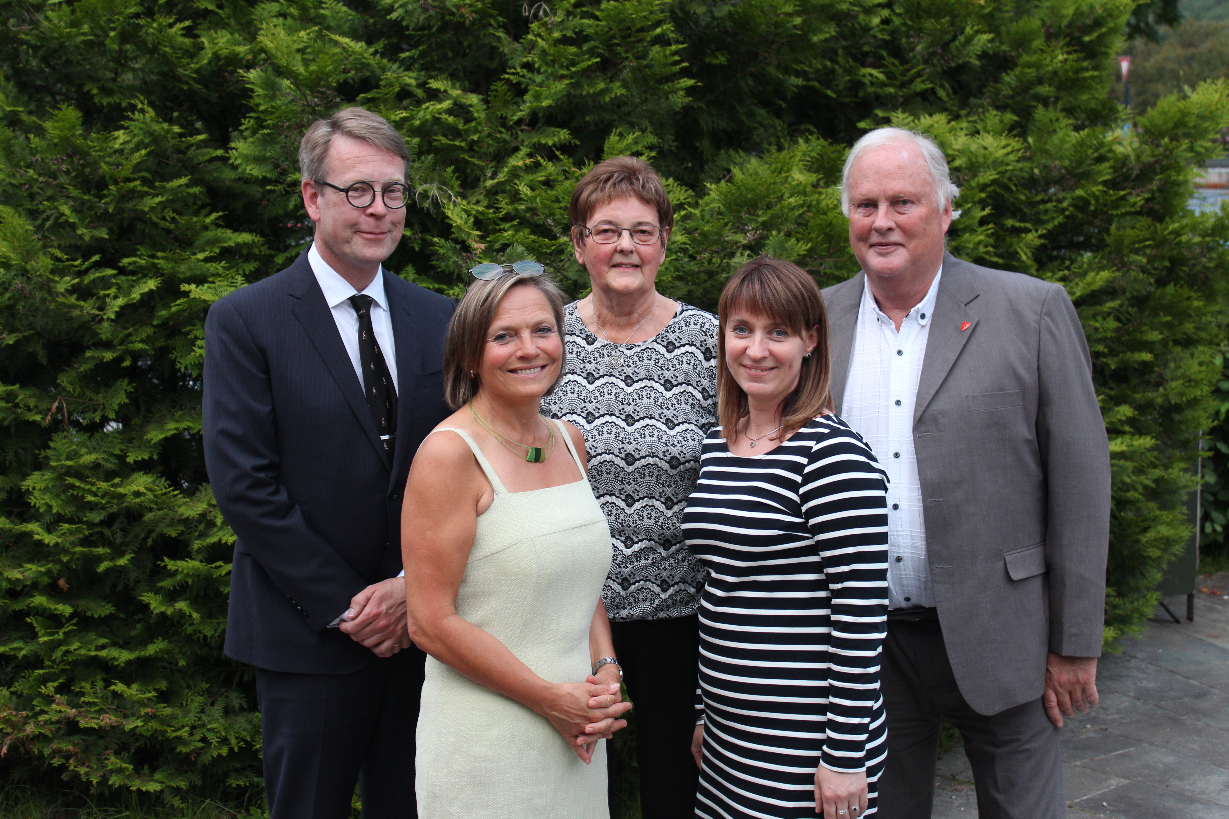 Takka av styremedlemer og Bolstad 29. juni 2017.JPG